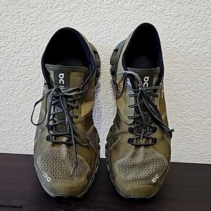 On Running Cloud X Running Shoes sz M10 euk 44 uk 9.5